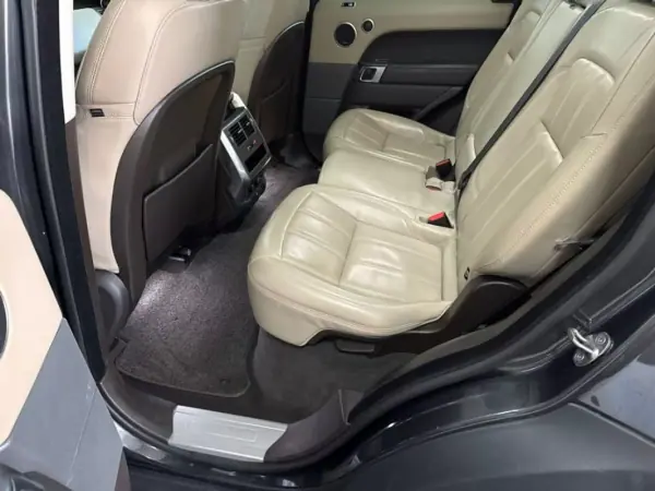 Land Rover Range Rover Sport 2021 - 48750 EUR, 106924 km - AUTO.MOTO.pt - 106924km - foto 10 de 20