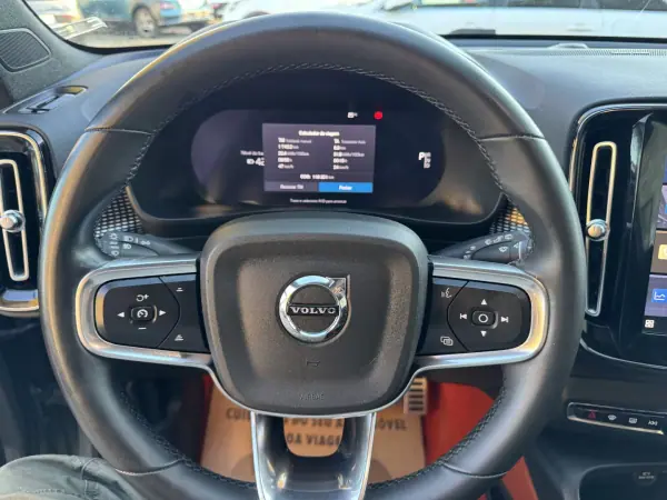 Volvo XC 40 2021 - 29500 EUR, 116000 km - AUTO.MOTO.pt - 116000km - foto 35 de 51