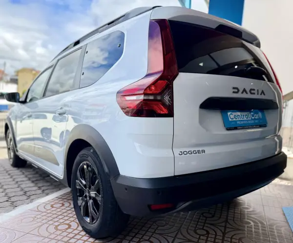 Dacia Jogger 2025 - 18950 EUR, 41000 km - AUTO.MOTO.pt - 41000km - foto 7 de 26