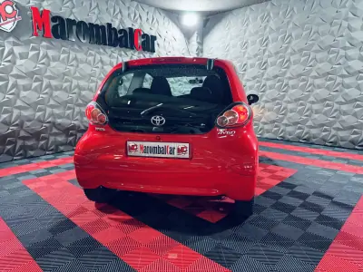 Toyota Aygo 2009 - 4990 EUR, 101120 km - AUTO.MOTO.pt - 101120km - foto 9 de 21