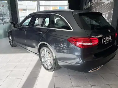 Mercedes-Benz C 200 2015 — foto 4 de 23
