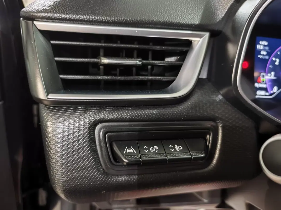Renault Clio 2020 - 13990 EUR, 65000 km - AUTO.MOTO.pt - 65000km - foto 22 de 30