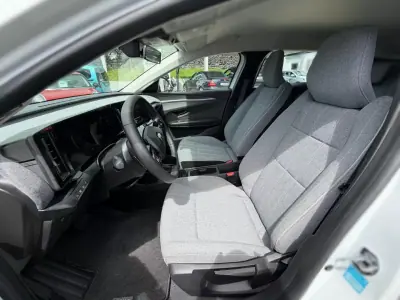 Renault Mégane E-Tech 2022 - 26490 EUR, 8860 km - 8860km - foto 9 de 16