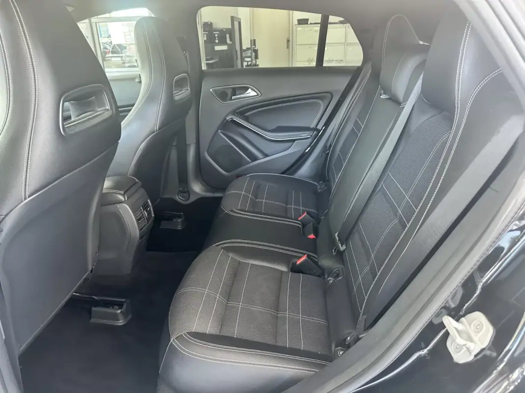 Mercedes-Benz CLA 220 2015 - 18990 EUR, 171500 km - 171500km - foto 28 de 31