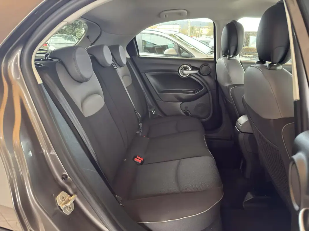 Fiat 500X 2015 - 12500 EUR, 129217 km - AUTO.MOTO.pt - 129217km - foto 27 de 31