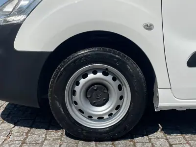 Citroën Berlingo 1.6 HDi Longa 2019 - 11750 EUR, 106000 km - AUTO.MOTO.pt - 106000km - foto 14 de 30