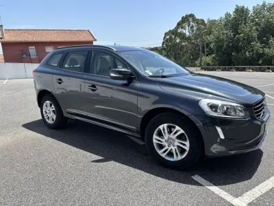 Volvo XC 60 2017 - 13500 EUR, 298900 km - AUTO.MOTO.pt - 298900km - foto 2 de 12