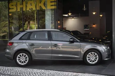 Audi A3 2013 - 12990 EUR, 250675 km - AUTO.MOTO.pt - 250675km - foto 5 de 38