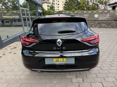 Renault Clio 2022 - 16900 EUR, 74180 km - AUTO.MOTO.pt - 74180km - foto 8 de 12