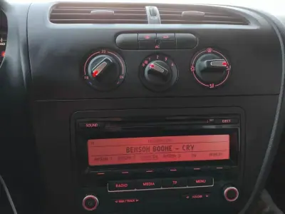 SEAT Leon 2012 - 8965 EUR, 168000 km - AUTO.MOTO.pt - 168000km - foto 12 de 12