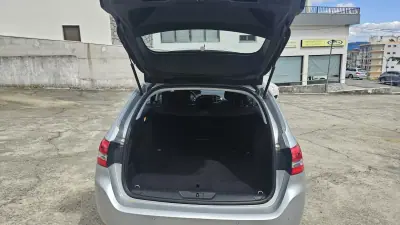 Peugeot 308 SW 2014 - 11750 EUR, 214000 km - 214000km - foto 7 de 7