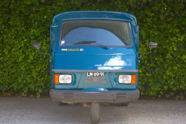 Piaggio APE 1990 - 7000 EUR, 8000 km - AUTO.MOTO.pt - 8000km - foto 2 de 13