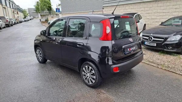 Fiat Panda 2017 - 6890 EUR, 109923 km - AUTO.MOTO.pt - 109923km - foto 5 de 43