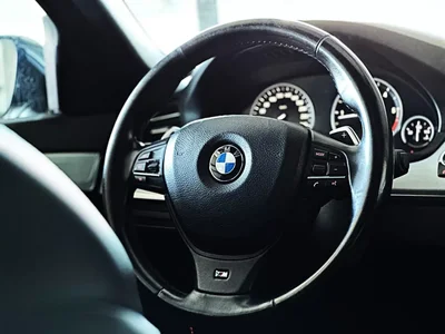 BMW 520 2013 - 19900 EUR, 216000 km - AUTO.MOTO.pt - 216000km - foto 36 de 43