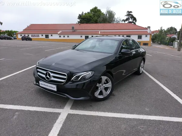 Mercedes-Benz E 220 2017 - 24500 EUR, 181000 km - AUTO.MOTO.pt - 181000km - foto 10 de 20