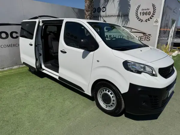 Peugeot Expert 2022 - 29900 EUR, 25470 km - AUTO.MOTO.pt - 25470km - foto 10 de 37