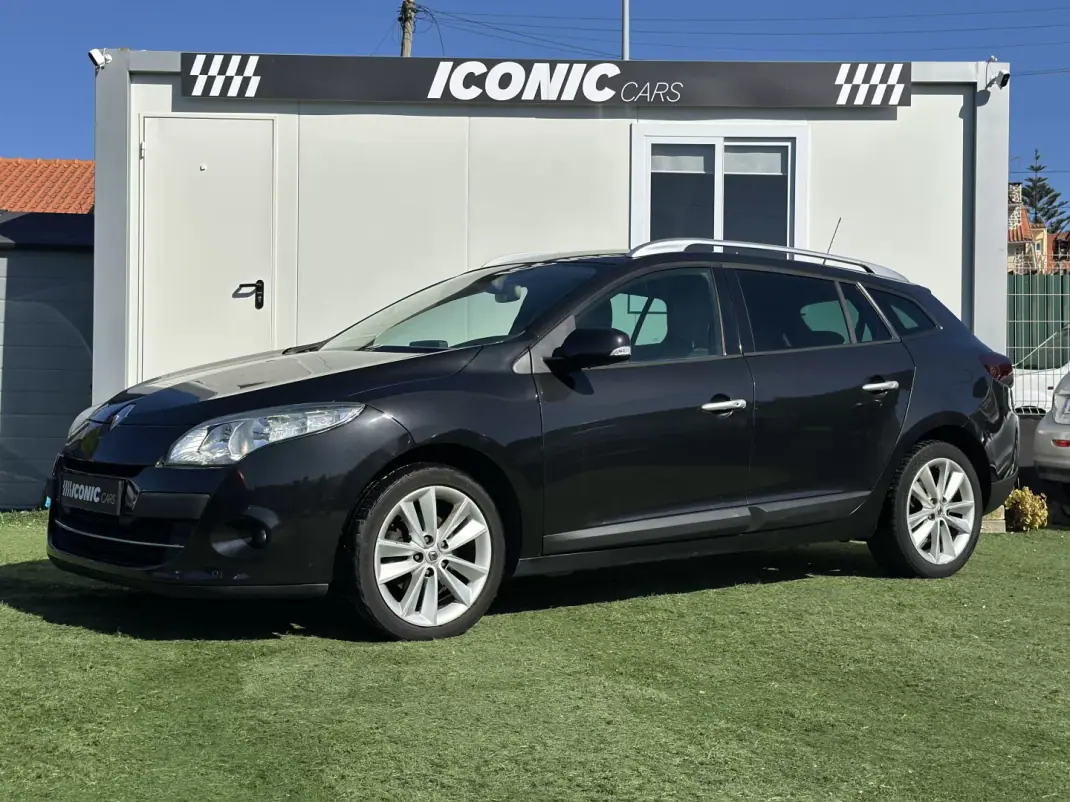 Renault Mégane Sport Tourer 2009 - 6490 EUR, 197500 km - AUTO.MOTO.pt - 197500km - foto 1 de 30