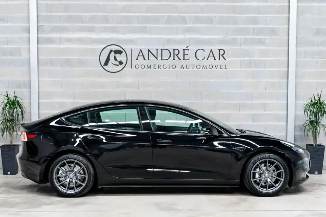 Tesla Model 3 2021 - 26450 EUR, 64959 km - AUTO.MOTO.pt - 64959km - foto 5 de 53