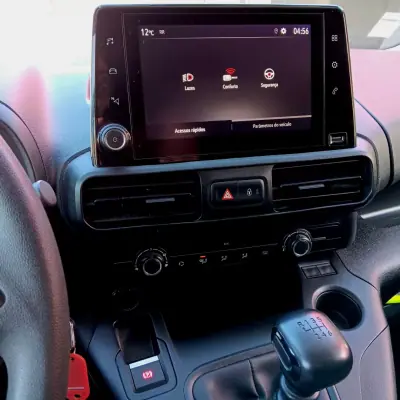 Opel COMBO 2022 - 15900 EUR, 82827 km - AUTO.MOTO.pt - 82827km - foto 17 de 20