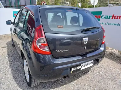 Dacia Sandero 2012 - 5350 EUR, 75719 km - 75719km - foto 10 de 19