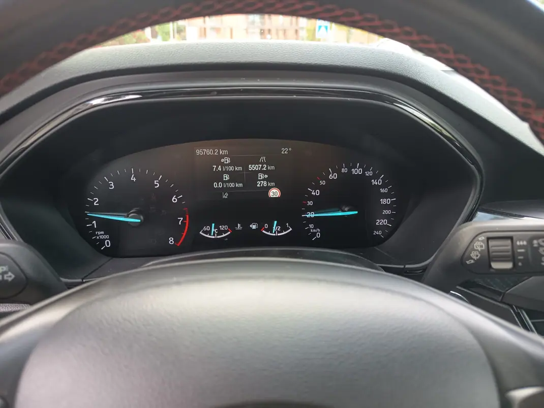 Ford Focus SW 2019 - 15500 EUR, 95000 km - 95000km - foto 5 de 5