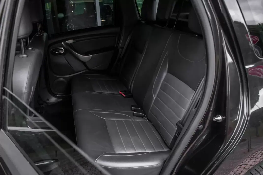 Dacia Duster 2014 - 10490 EUR, 134765 km - AUTO.MOTO.pt - 134765km - foto 25 de 36