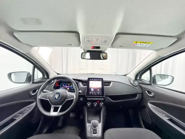 Renault Zoe 2020 - 16750 EUR, 11800 km - AUTO.MOTO.pt - 11800km - foto 10 de 25