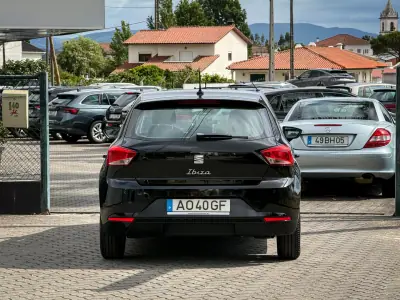 SEAT Ibiza 2021 - 11790 EUR, 150000 km - AUTO.MOTO.pt - 150000km - foto 4 de 12
