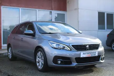 Peugeot 308 SW 2019 - 11990 EUR, 176000 km - AUTO.MOTO.pt - 176000km - foto 6 de 23