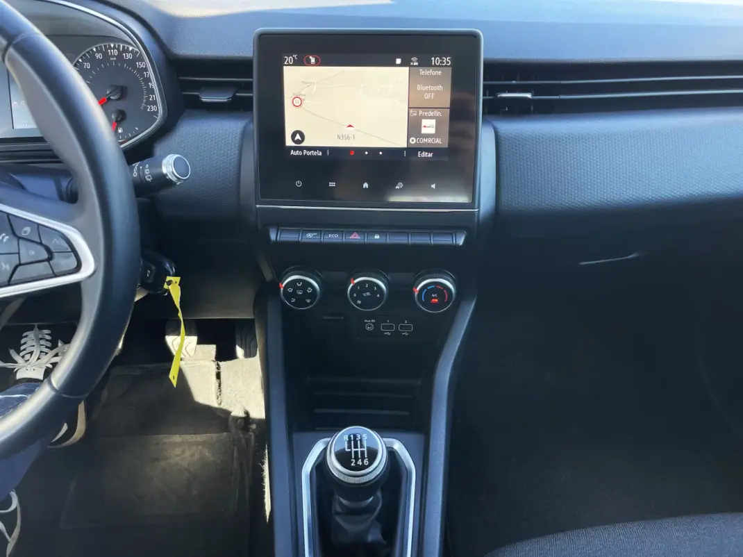 Renault Clio 2021 - 13990 EUR, 136670 km - AUTO.MOTO.pt - 136670km - foto 13 de 20