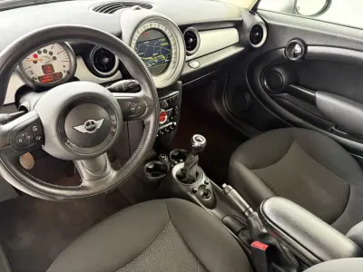 MINI Clubman 2014 - 11990 EUR, 156826 km - AUTO.MOTO.pt - 156826km - foto 14 de 15