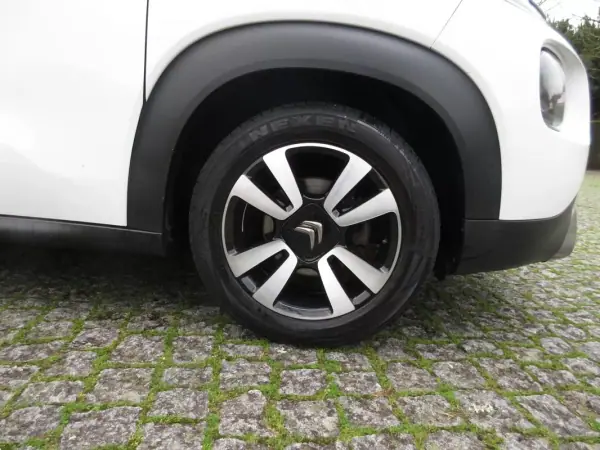 Citroën C3 Aircross 2018 - 11999 EUR, 56000 km - AUTO.MOTO.pt - 56000km - foto 11 de 39