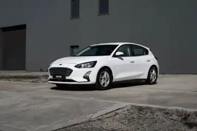 Ford Focus Van 2020 - 14999 EUR, 139000 km - AUTO.MOTO.pt - 139000km - foto 8 de 24