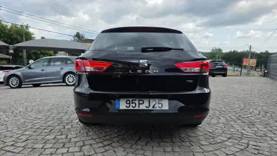 SEAT Leon ST 2015 - 13590 EUR, 95000 km - AUTO.MOTO.pt - 95000km - foto 4 de 23