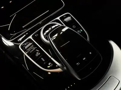Mercedes-Benz C 43 AMG 2017 - 39990 EUR, 122655 km - AUTO.MOTO.pt - 122655km - foto 37 de 37
