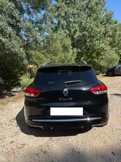 Renault Clio 2018 — foto 3 de 6