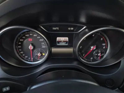 Mercedes-Benz CLA 180 2016 - 16990 EUR, 169000 km - AUTO.MOTO.pt - 169000km - foto 21 de 34