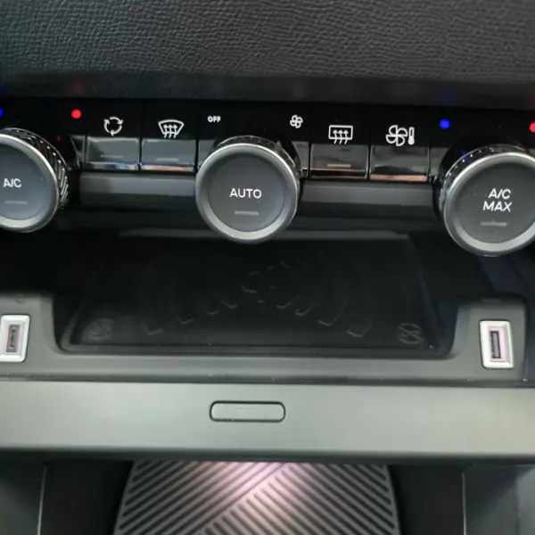 Citroën C4 X 2024 - 20950 EUR, 22129 km - AUTO.MOTO.pt - 22129km - foto 39 de 41