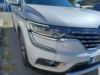 Renault Koleos 2017 - 22500 EUR, 156000 km - AUTO.MOTO.pt - 156000km - foto 5 de 15