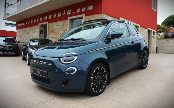 Fiat 500e la Prima 2020 Elétrico — 96 000 km · Ilha de São Miguel Fiat 500e la Prima 2020 Elétrico