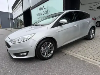 Ford Focus 2018 - 13850 EUR, 68388 km - AUTO.MOTO.pt - 68388km - foto 2 de 29