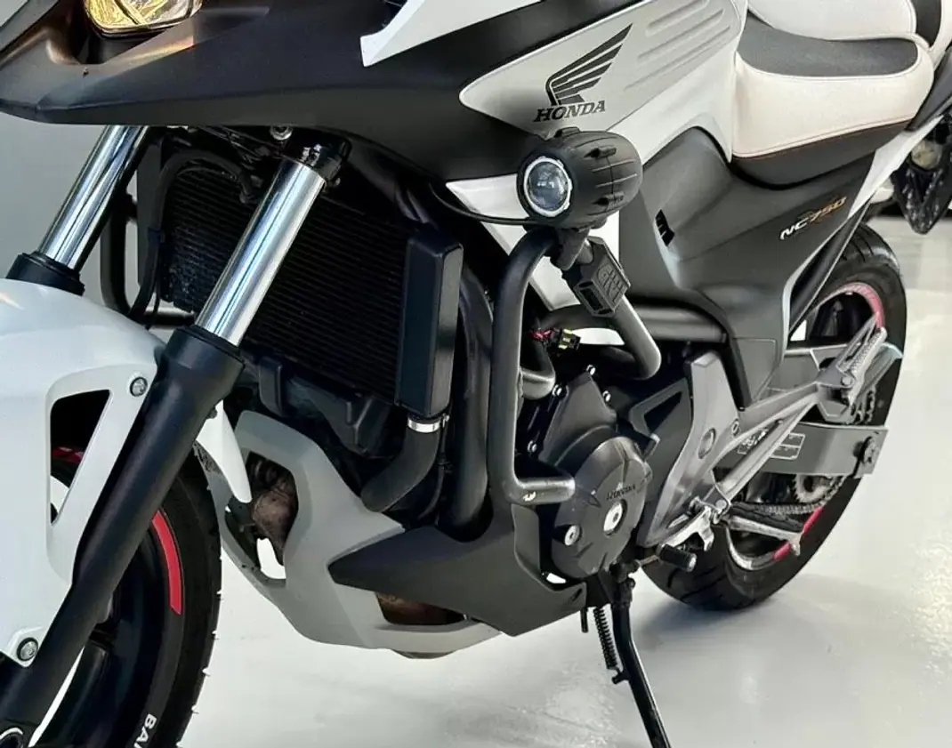 Honda NC750X 2015 - 5950 EUR, 35803 km - 35803km - foto 5 de 27