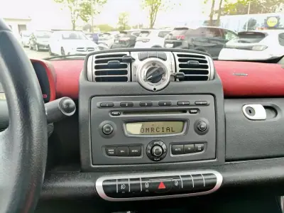 Smart ForTwo Coupé 2009 - 5250 EUR, 180773 km - AUTO.MOTO.pt - 180773km - foto 18 de 23