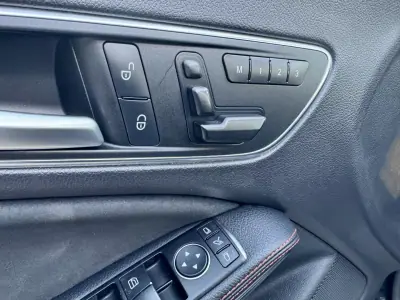 Mercedes-Benz CLA 220 2013 - 20999 EUR, 170000 km - AUTO.MOTO.pt - 170000km - foto 23 de 25