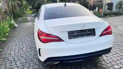 Mercedes-Benz CLA 180 2018 - 18990 EUR, 170000 km - AUTO.MOTO.pt - 170000km - foto 7 de 10