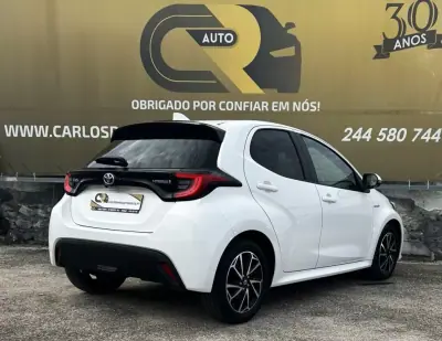 Toyota Yaris 2021 - 21400 EUR, 91340 km - AUTO.MOTO.pt - 91340km - foto 4 de 12