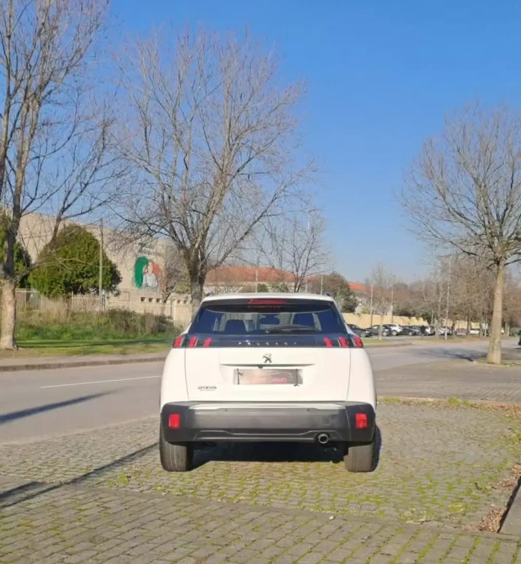 Peugeot 2008 2021 - 18500 EUR, 139000 km - AUTO.MOTO.pt - 139000km - foto 5 de 14