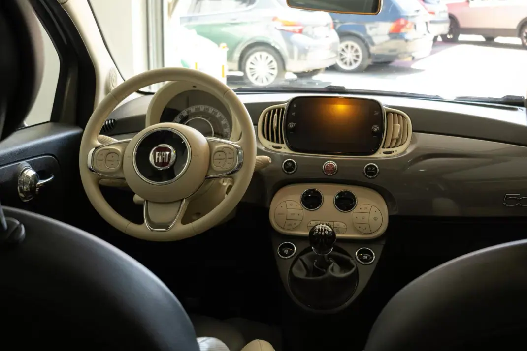 Fiat 500 2022 - 13500 EUR, 55400 km - AUTO.MOTO.pt - 55400km - foto 8 de 15