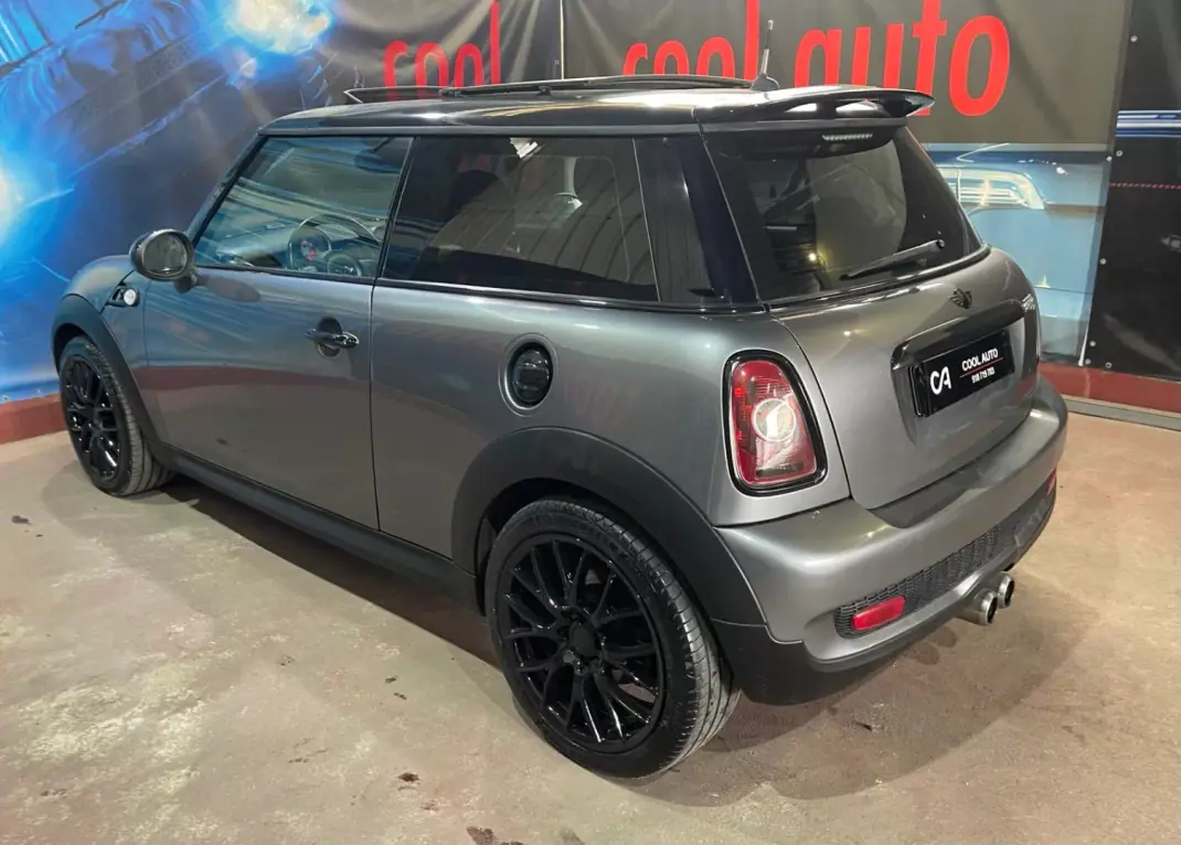 MINI Cooper S 2008 - 8999 EUR, 158000 km - AUTO.MOTO.pt - 158000km - foto 21 de 48