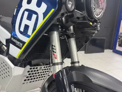 Husqvarna Norden 901 2023 - 14000 EUR, 8407 km - AUTO.MOTO.pt - 8407km - foto 6 de 24